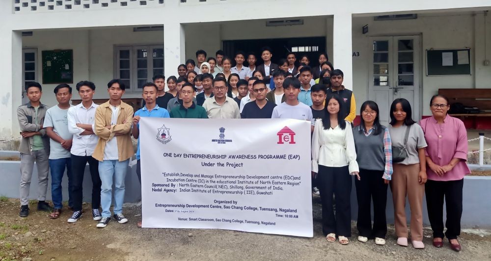 Participants of the entrepreneur awareness programme organized by Sao Chang College.